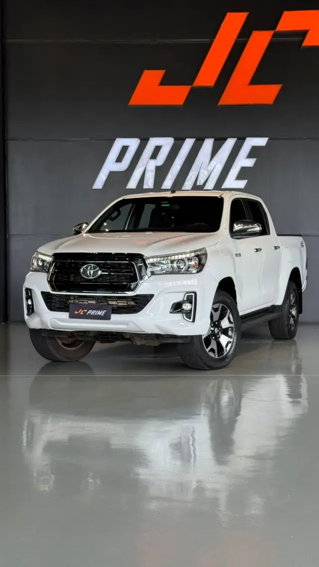 Carro Toyota Hilux Cabine Dupla 2019 Hilux 2.8 TDI SRX CD 4x4 (Aut)