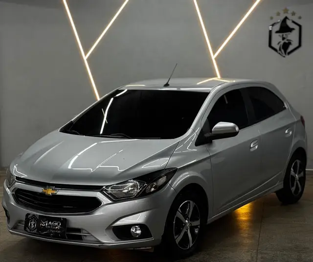 Carro Chevrolet Onix 2018 1.4 LTZ SPE/4 (Aut)