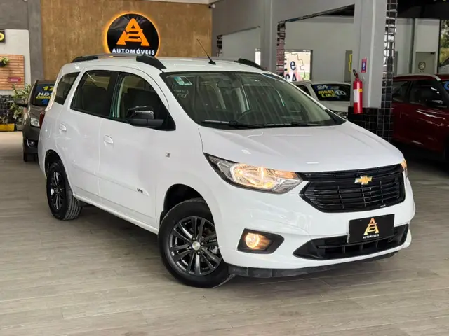 Carro Chevrolet Spin 2023 LT 1.8 (Aut.)