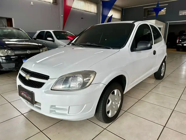 Carro Chevrolet Celta 2013 LS 1.0 (Flex) 2p