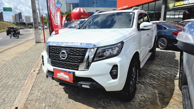 Carro Nissan Frontier 2023 XE CD 4x4 2.3 Bi-TB Diesel Aut.