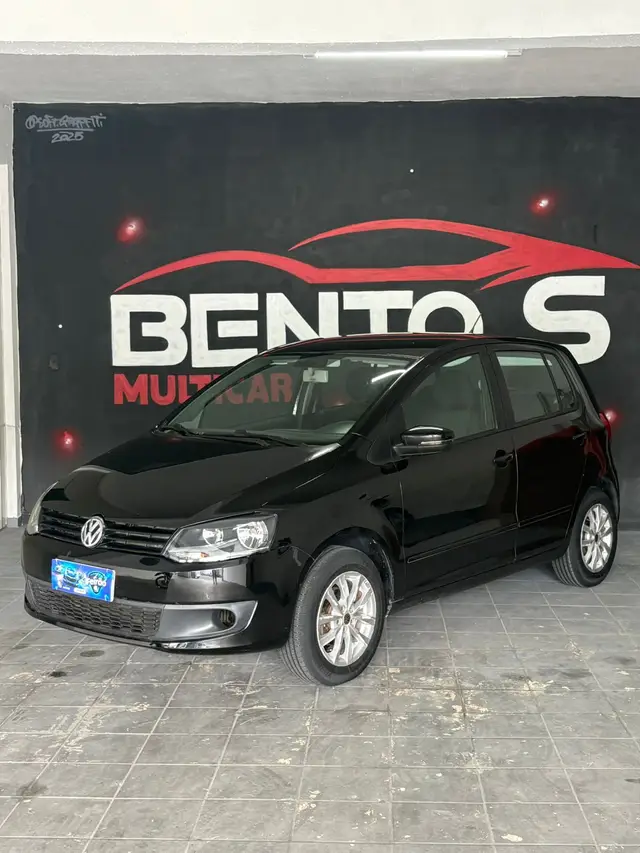 Carro Volkswagen Fox 2014 1.0 TEC BlueMotion (Flex) 4p