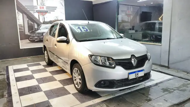 Carro Renault Logan 2015 Authentique 1.0 16V (flex)