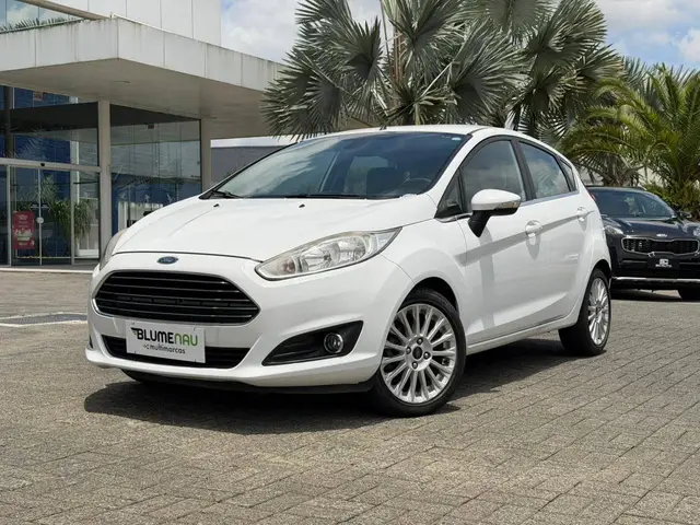 Carro Ford New Fiesta Hatch 2015 New Fiesta Titanium 1.6 16V PowerShift