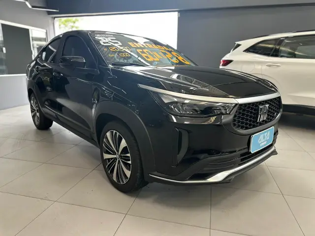 Carro Fiat Fastback 2025 Audace