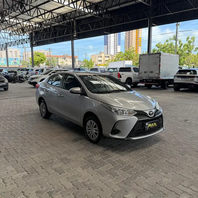 Carro Toyota Yaris Sedan 2025 XL 1.5 (Flex) (Aut)