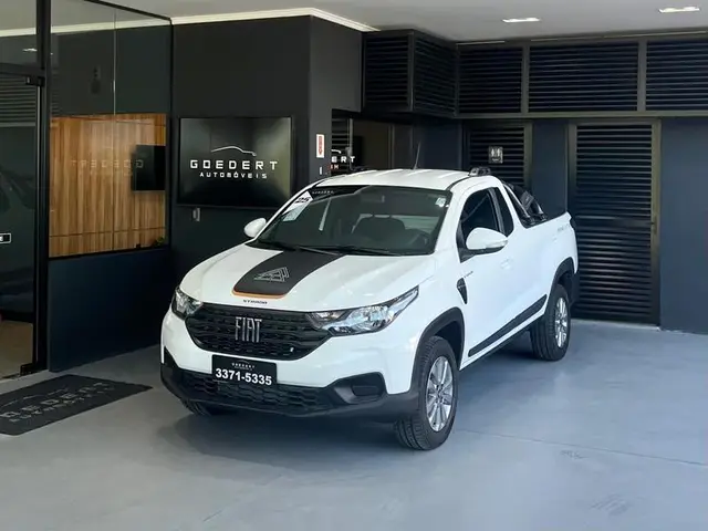 Carro Fiat Strada 2025 Endurance 1.3 Flex 8V CS