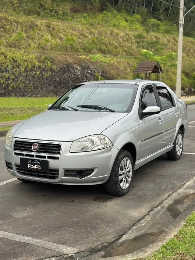 Carro Fiat Siena 2011 Celebration Fire 1.0 8V (Flex)