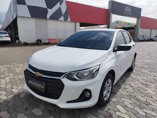 Carro Chevrolet Onix 2024 1.0