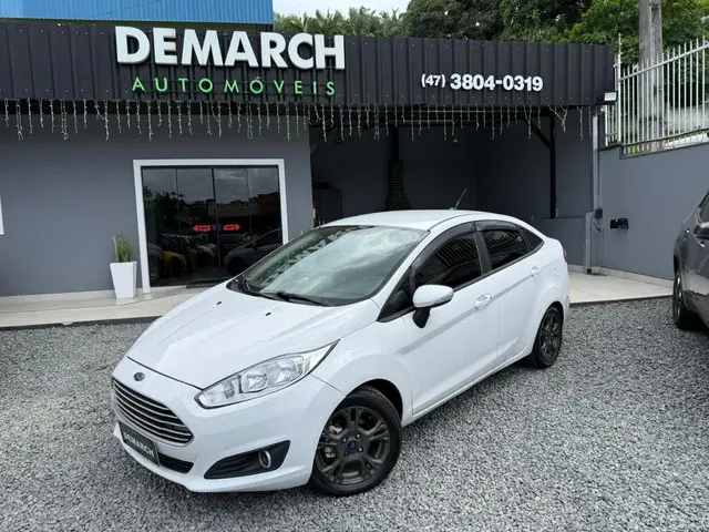 Carro Ford New Fiesta Sedan 2016 1.6 SE (Flex)