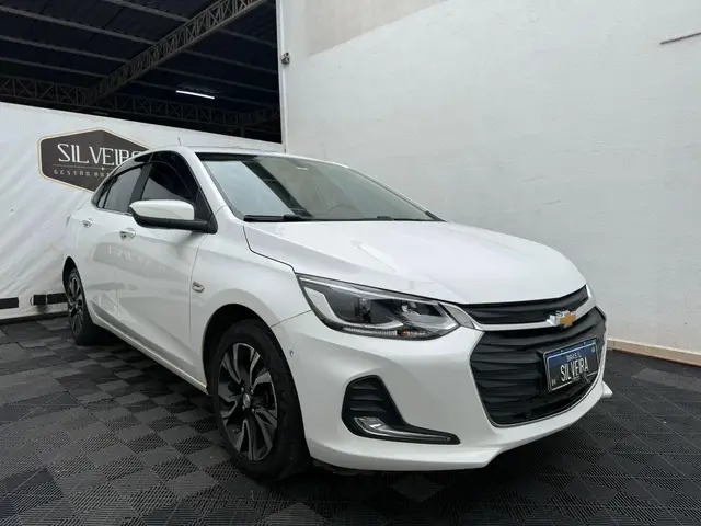 Carro Chevrolet Onix Plus 2025 LT 1.0