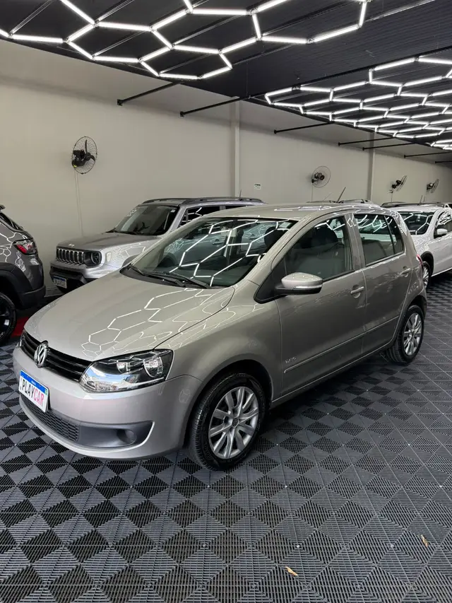 Carro Volkswagen Fox 2012 1.0 8V (Flex) 2p