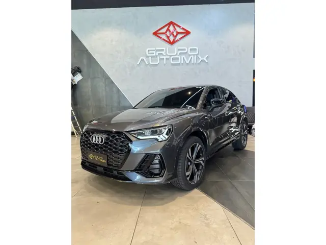 Carro Audi Q3 2024 SPB Perf. Black 2.0 TFSI Tipt. Quat.