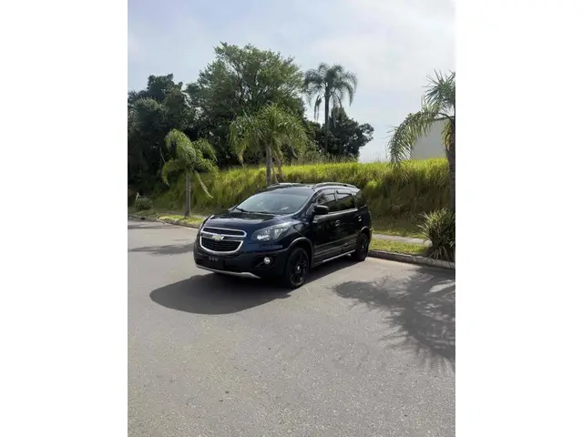Carro Chevrolet Spin 2016 Activ 1.8 (Flex) (Aut)
