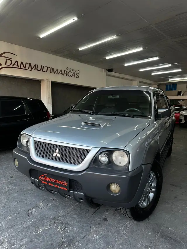 Carro Mitsubishi L200 Triton Outdoor 2009 L 200 Outdoor HPE 4x4 2.5 (cab. dupla)