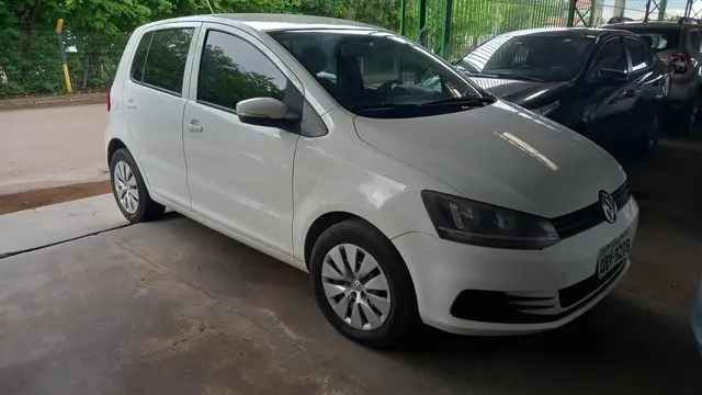 Carro Volkswagen Fox 2016 1.6 MSI Trendline (Flex)