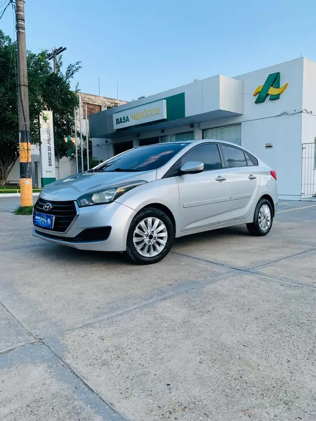 Carro Hyundai HB20S 2016 1.0 Comfort Style Turbo (Flex)