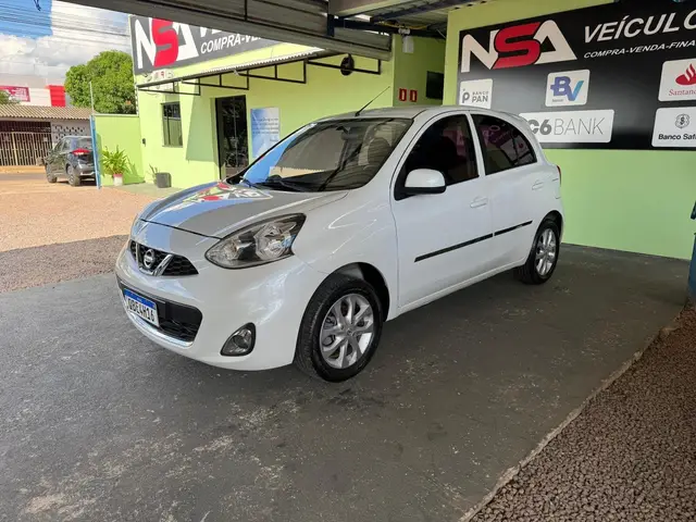 Carro Nissan March 2015 1.0 12V SV (Flex)