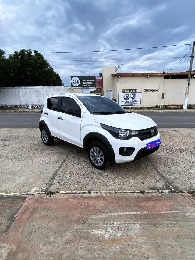 Carro Fiat Mobi 2025 Like 1.0