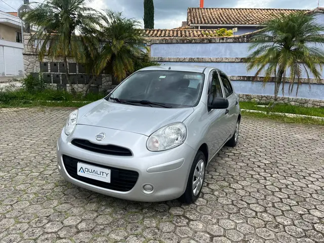 Carro Nissan March 2015 1.0 12V (Flex)