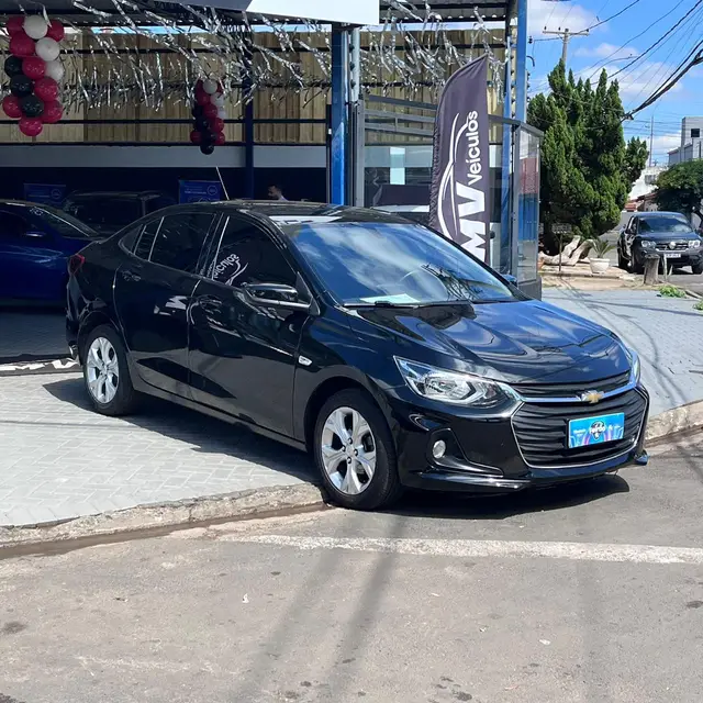 Carro Chevrolet Onix Plus 2023 LTZ 1.0 Turbo (Aut.)