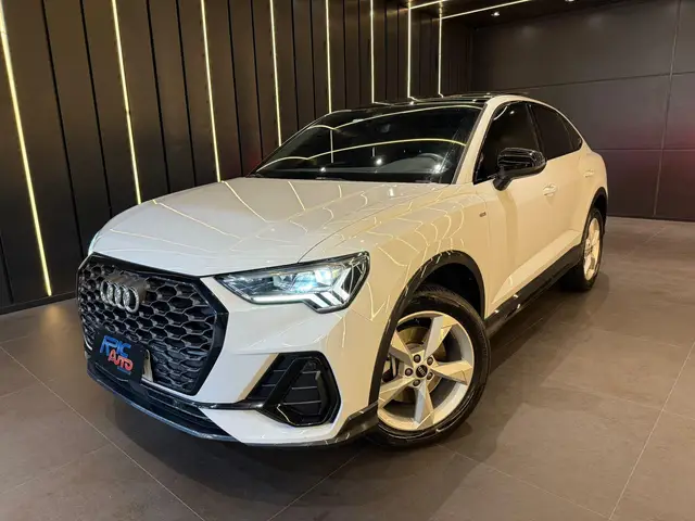 Carro Audi Q3 2023 Performance Black 2.0