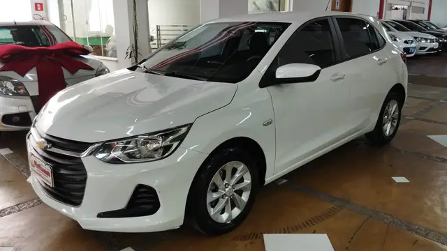 Carro Chevrolet Onix 2023 LT 1.0