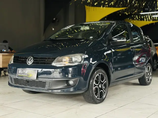 Carro Volkswagen Fox 2013 1.0 VHT (Flex) 4p