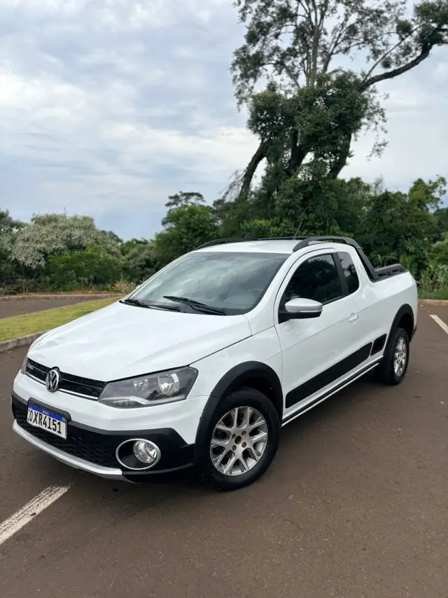 Carro Volkswagen Saveiro 2014 Cross 1.6 (Flex) (cab. estendida)