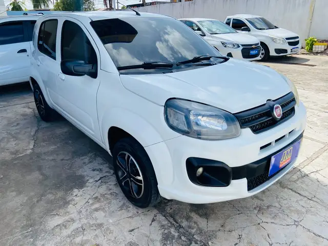Carro Fiat Uno 2017 Attractive 1.0 (Flex) 4p