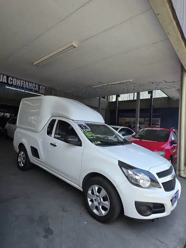 Carro Chevrolet Montana 2017 LS 1.4 (Flex)