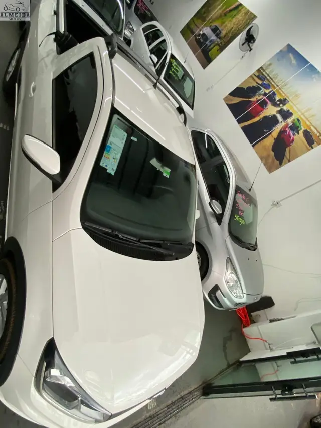 Carro Volkswagen Saveiro 2023 Robust 1.6 MSI CS (Flex)