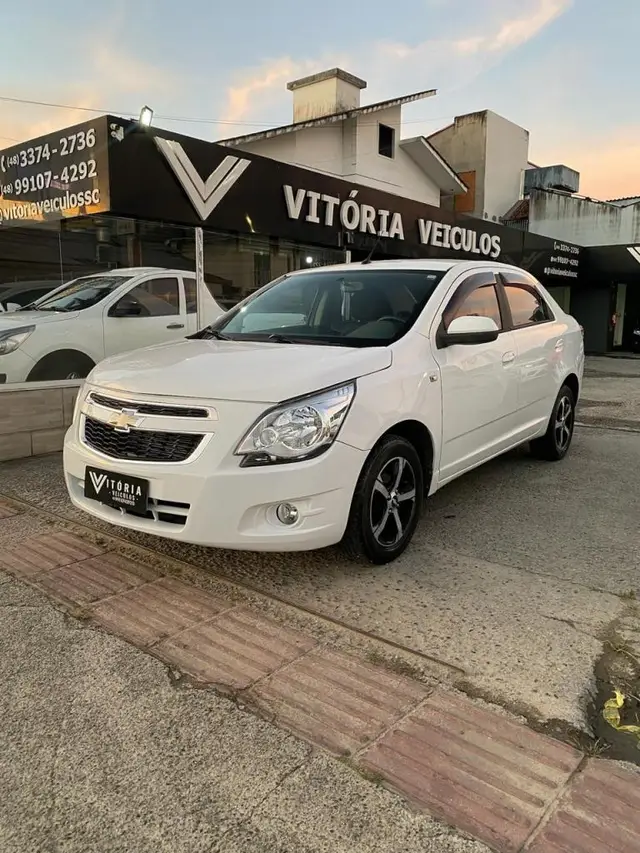 Carro Chevrolet Cobalt 2013 LT 1.4 8V (Flex)