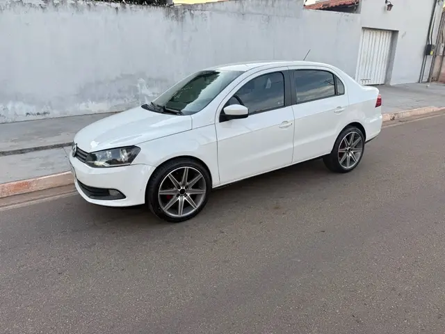 Carro Volkswagen Voyage 2016 1.0 TEC Trendline (Flex)