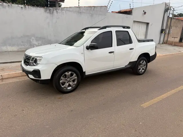 Carro Renault Oroch 2024 Intense 1.6 (Flex)