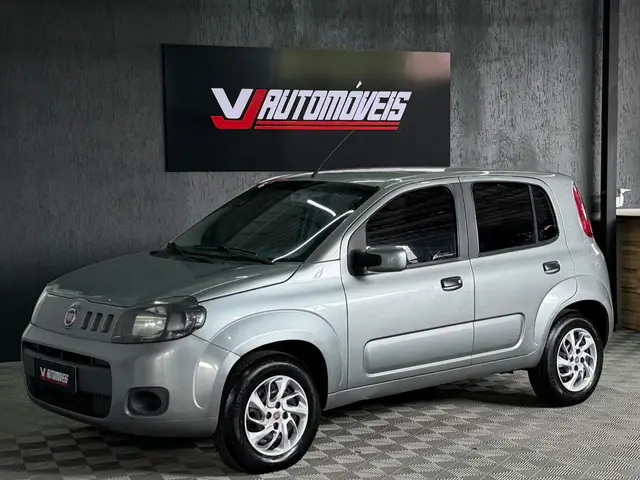 Carro Fiat Uno 2016 Vivace Celeb. 1.0 8V (Flex) 4p