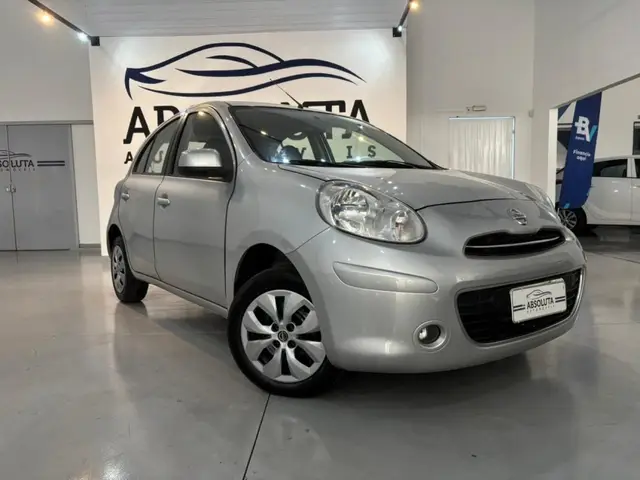 Carro Nissan March 2014 1.0 16V S (Flex)