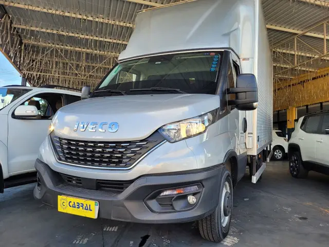 Carro Iveco Daily Chassi 2022 35-150 Longo 3.0 (Diesel)