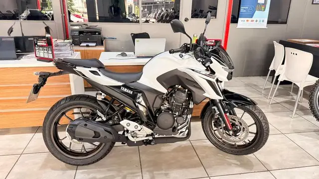 Moto Yamaha Fazer FZ25 2026 Connected