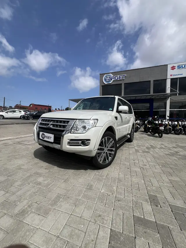 Carro Mitsubishi Pajero Full 2020 3.2 DI-D 5D HPE 4WD