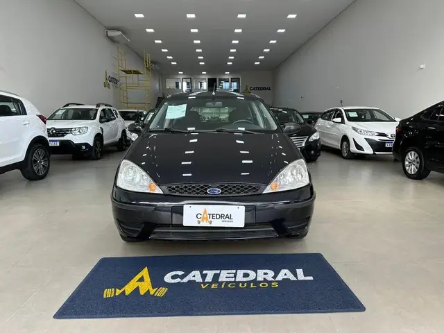 Carro Ford Focus Hatch 2009 GL 1.6 8V (Flex)