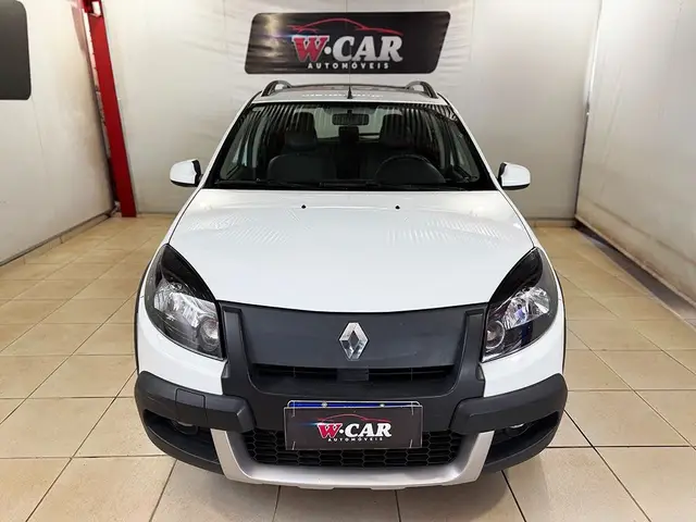 Carro Renault Sandero 2014 Authentique 1.0 16V (flex)
