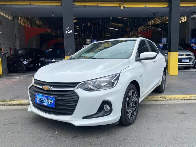 Carro Chevrolet Onix 2025 LT 1.0