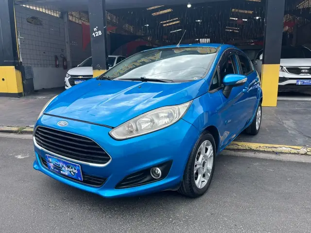Carro Ford Fiesta Hatch 2014 1.5 (Flex)