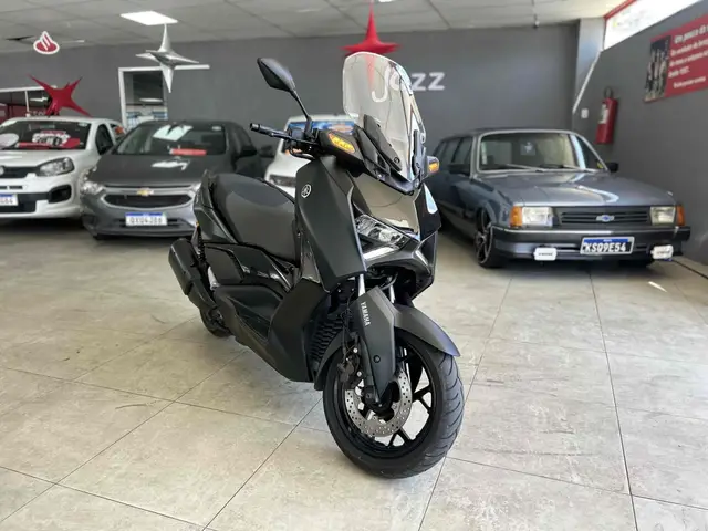 Moto Yamaha XMax 2025 250 Connected