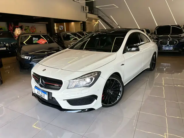 Carro Mercedes-Benz CLA 45 AMG 2015 4Matic DCT