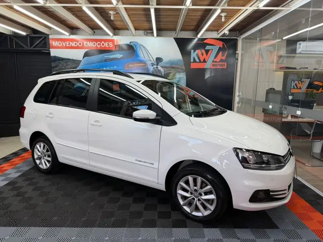 Carro Volkswagen SpaceFox 2016 1.6 VHT Comfortline (Flex)