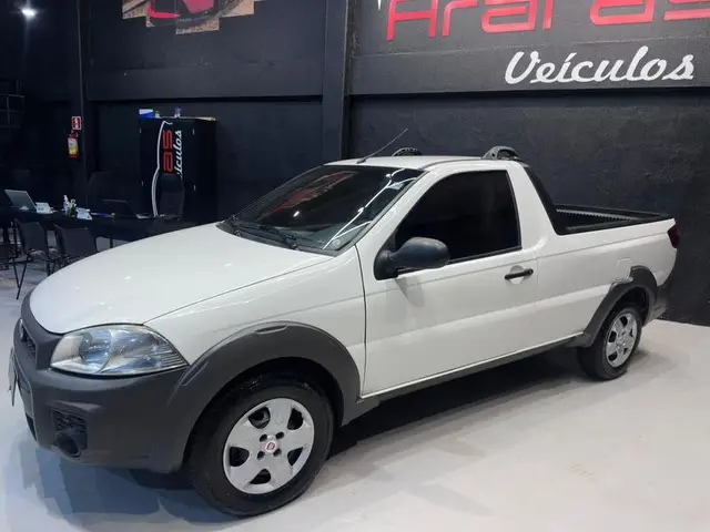 Carro Fiat Strada 2018 Hard Working 1.4 (Flex) (Cabine Simples)