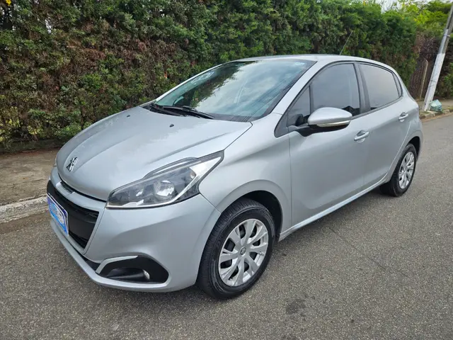Carro Peugeot 208 2017 Active 1.2 12V (Flex)