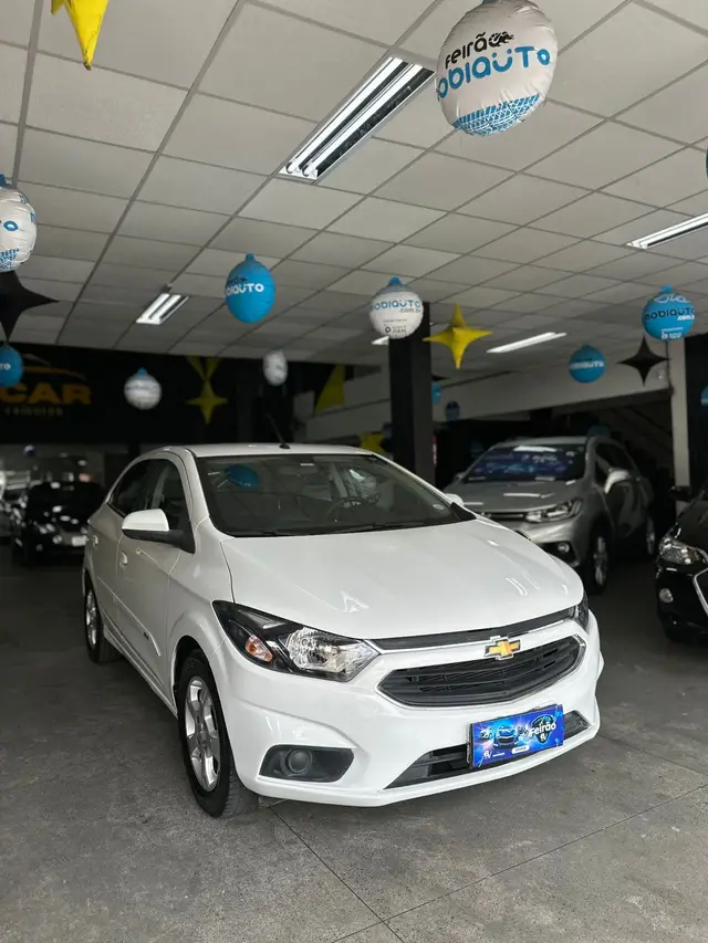 Carro Chevrolet Onix 2019 1.4 LT SPE/4 (Aut)